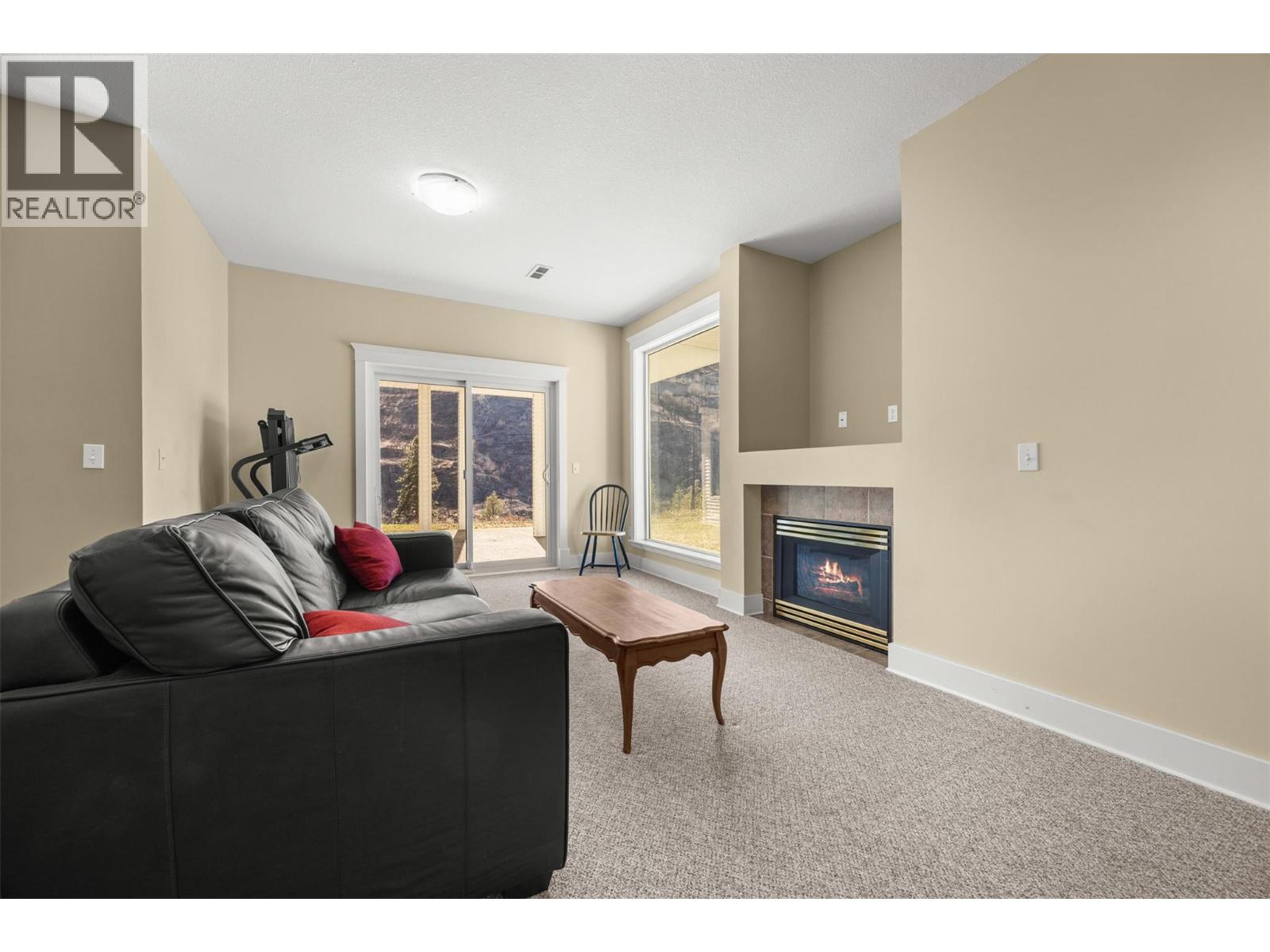 4952 Star Place, Peachland