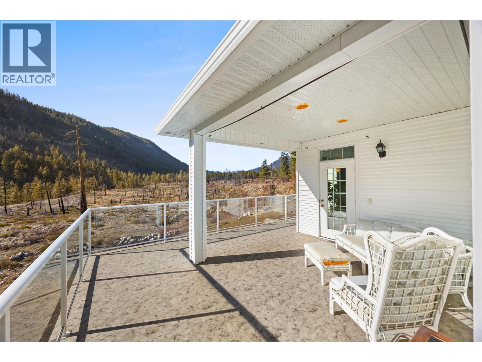 4952 Star Place, Peachland