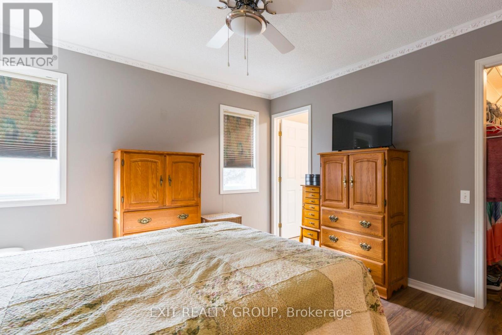 36 CRETNEY DRIVE - 18
