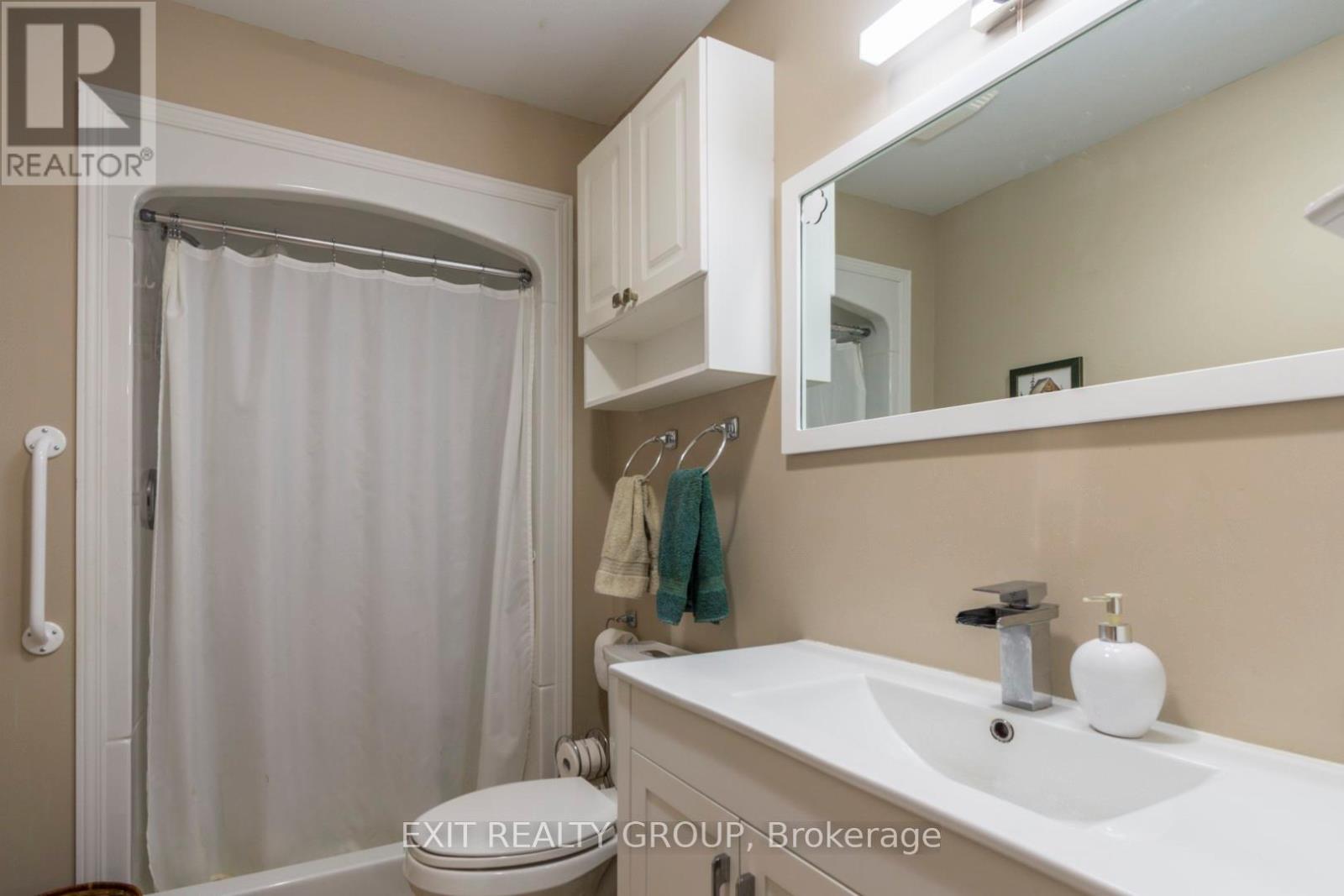 36 CRETNEY DRIVE - 21