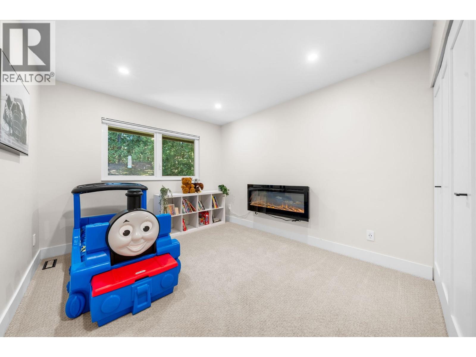 867 FREDERICK ROAD, North Vancouver