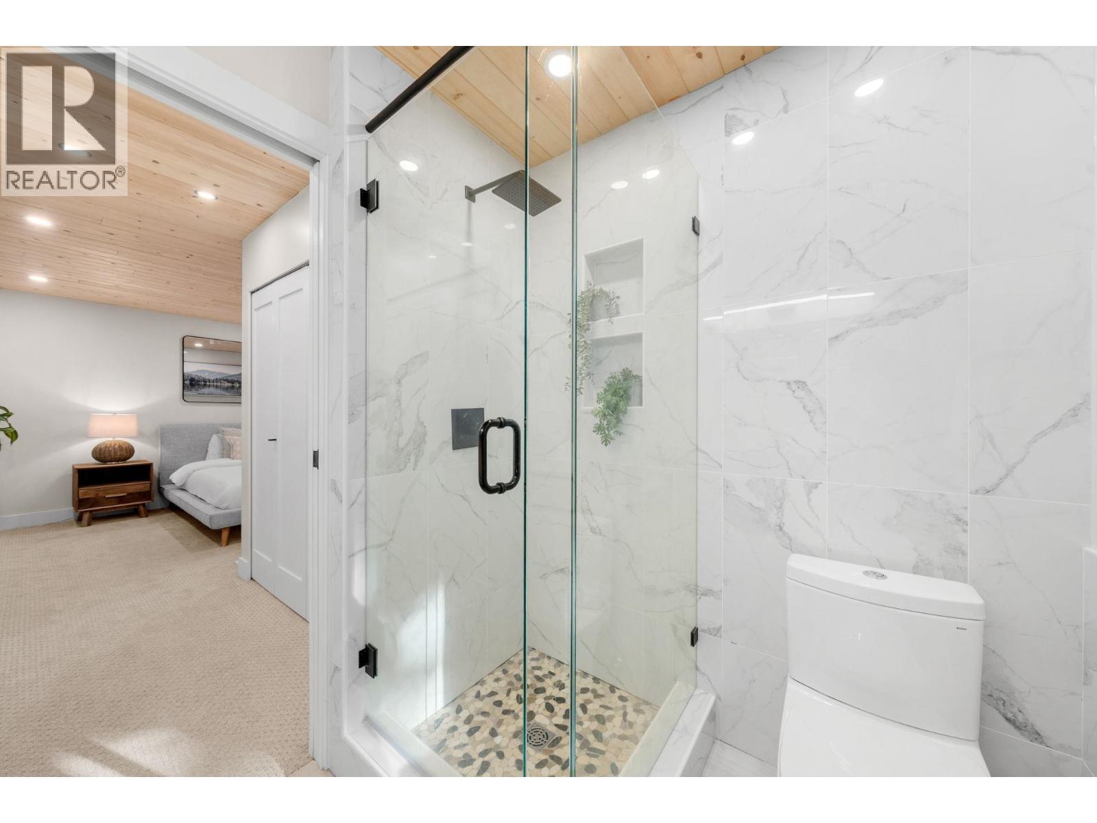 867 FREDERICK ROAD, North Vancouver