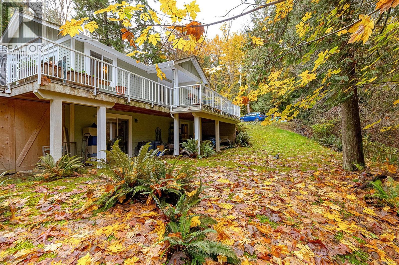 350 Dogwood Dr, Ladysmith