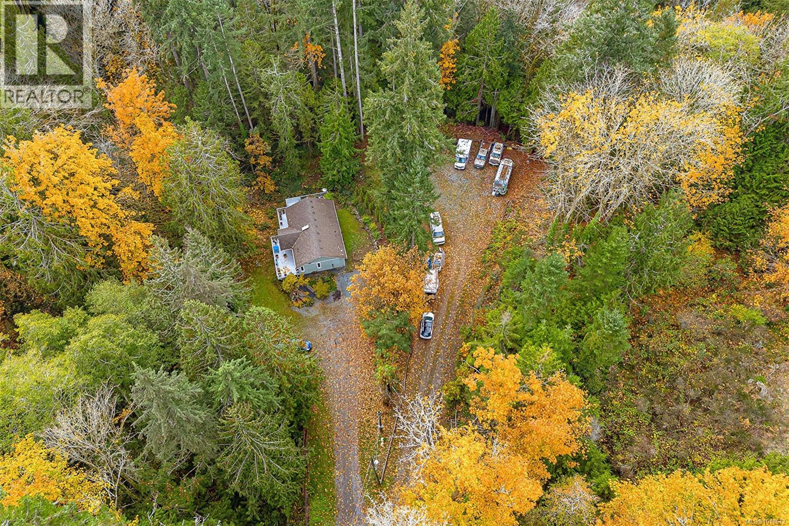 350 Dogwood Dr, Ladysmith