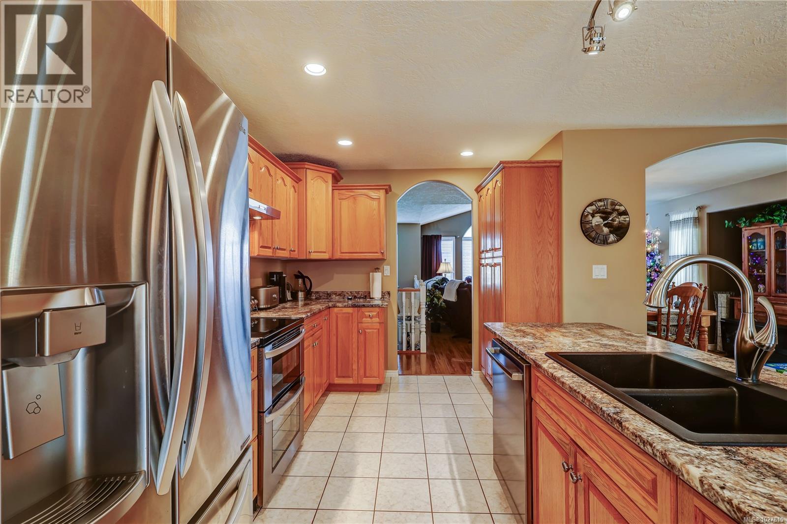 6169 BRICKYARD RD - 14