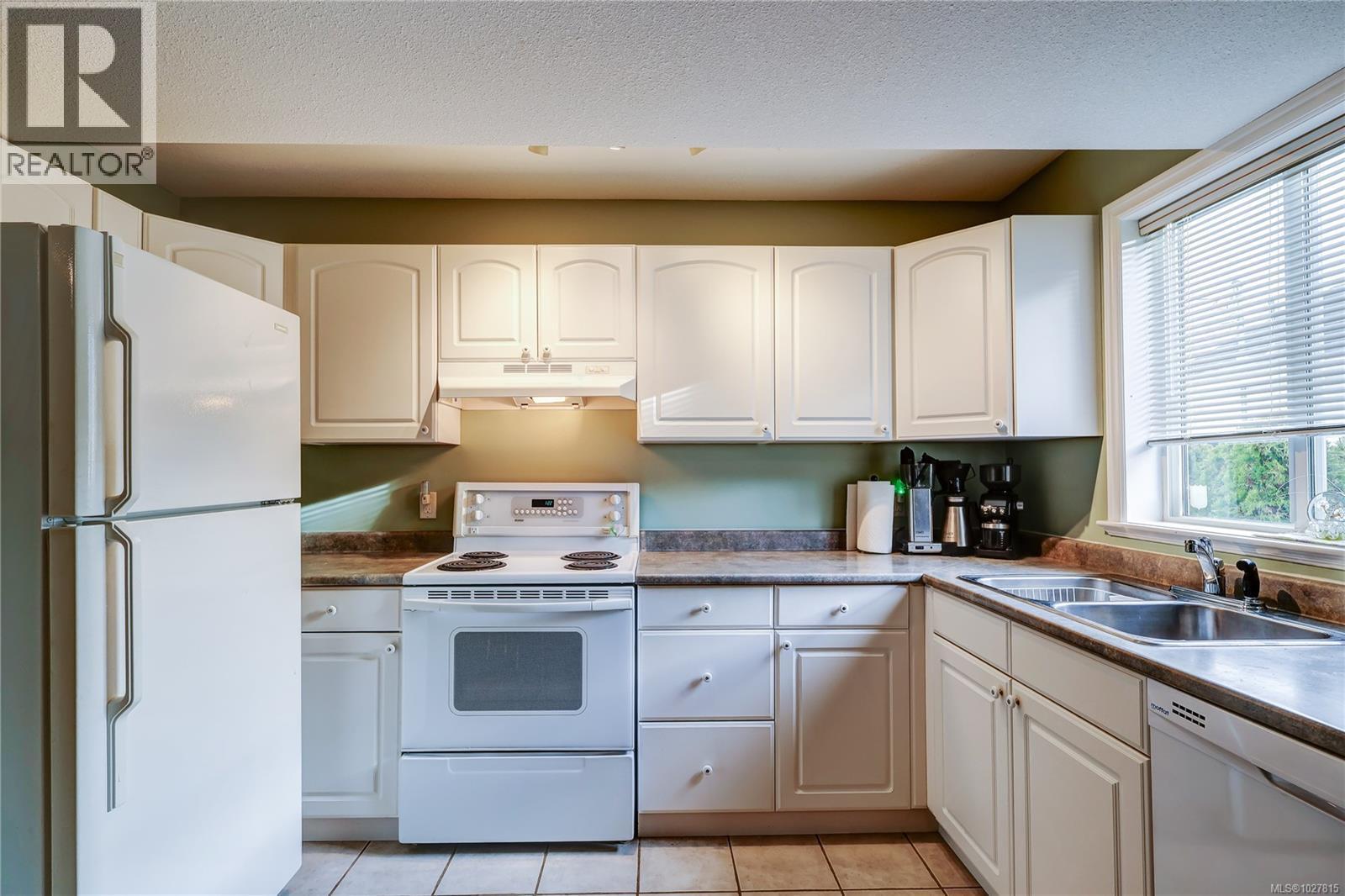 6169 BRICKYARD RD - 24