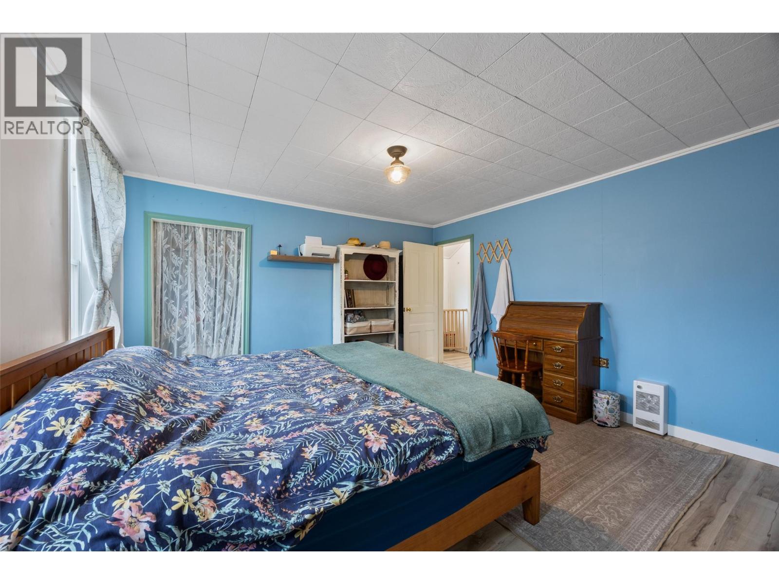 514 SHUSWAP Avenue, Chase