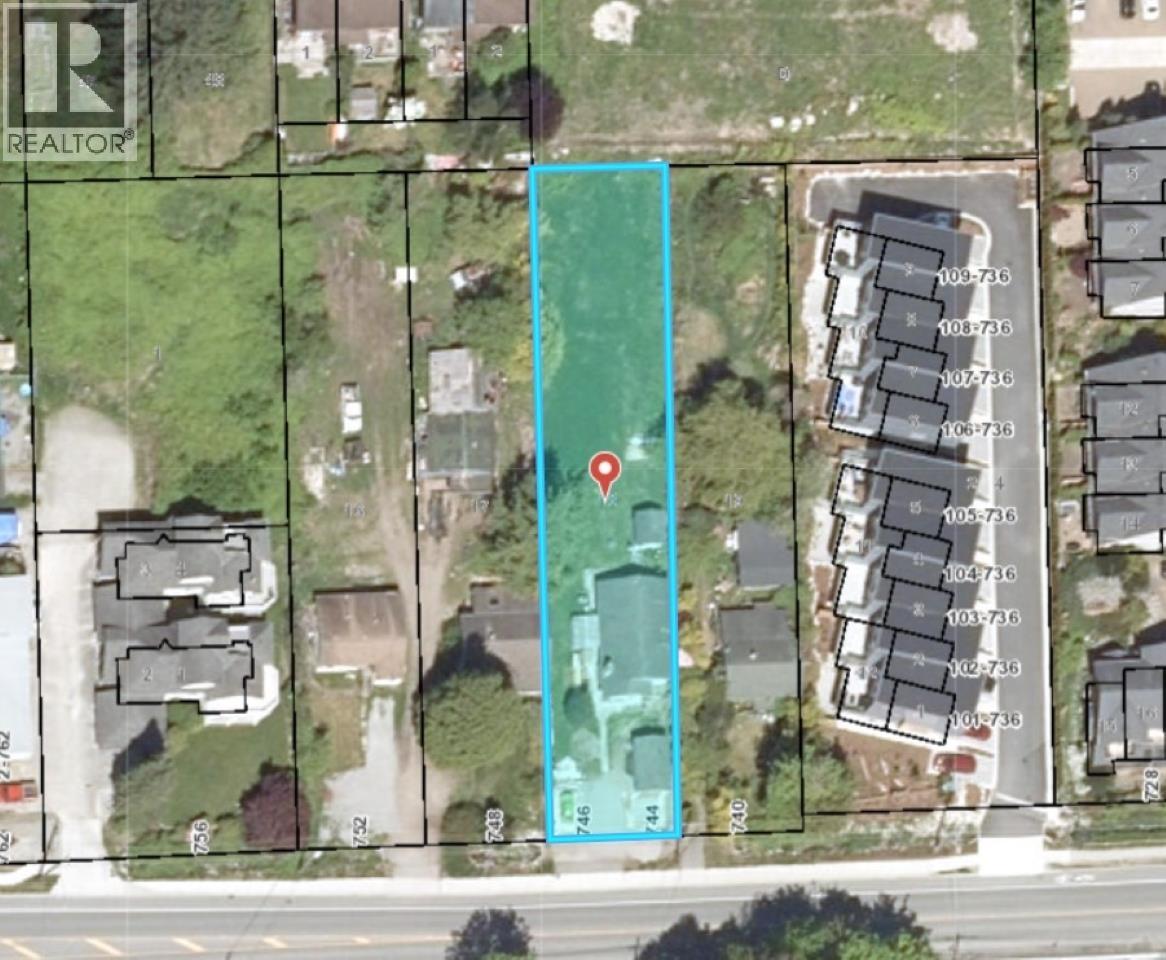 746 GIBSONS WAY, Gibsons