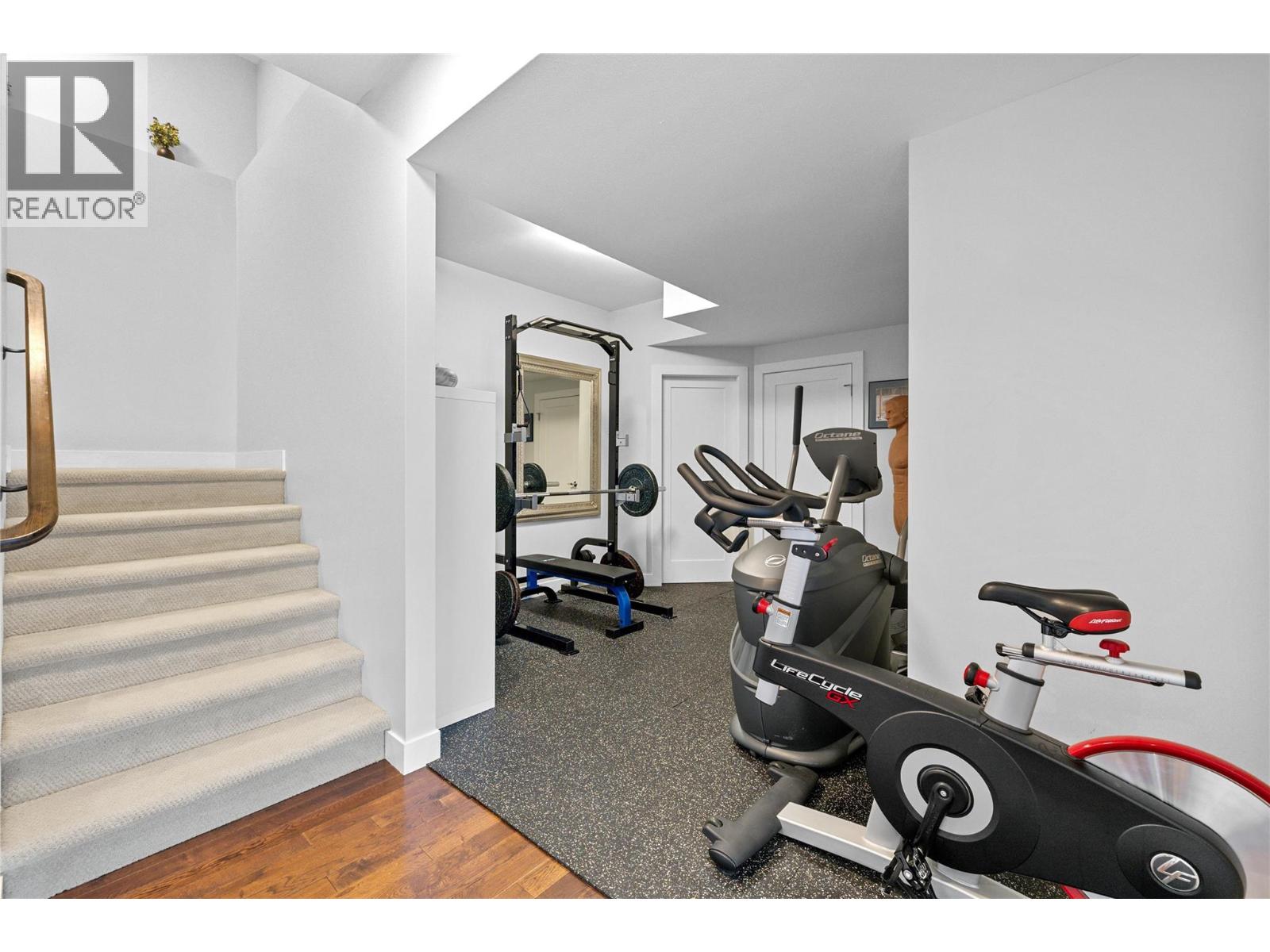 404 Quilchena Crescent, Kelowna