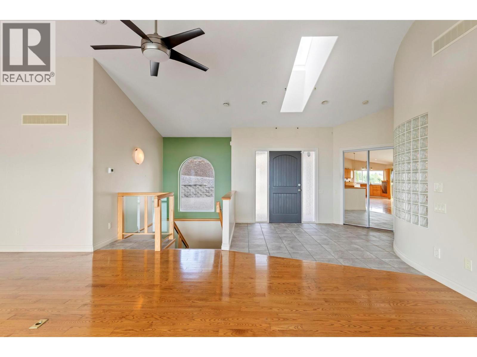  1569 Gregory Road, West Kelowna