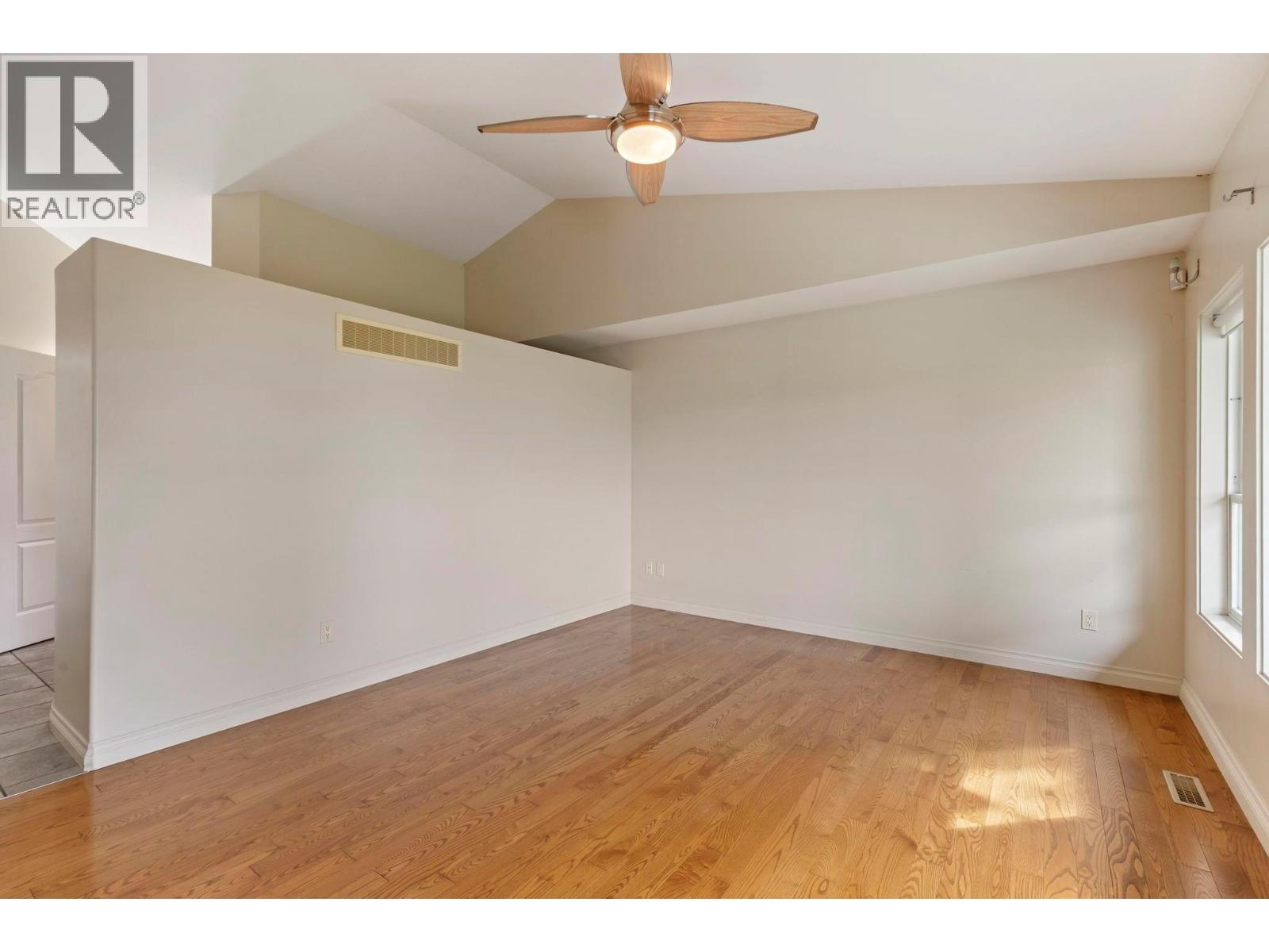  1569 Gregory Road, West Kelowna