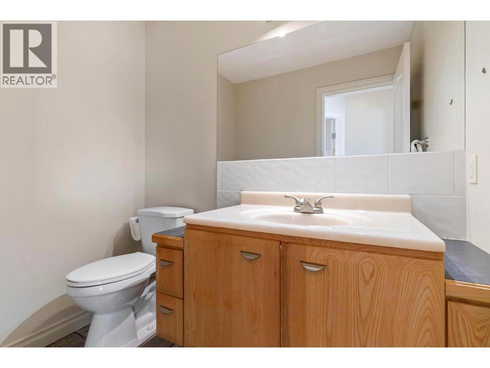  1569 Gregory Road, West Kelowna