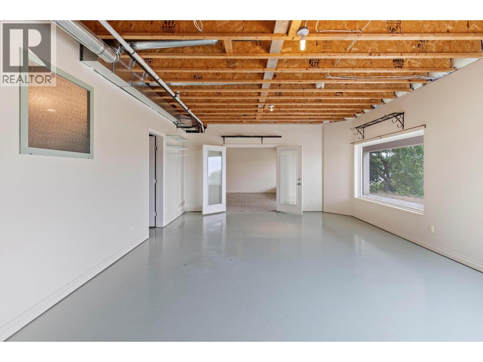  1569 Gregory Road, West Kelowna