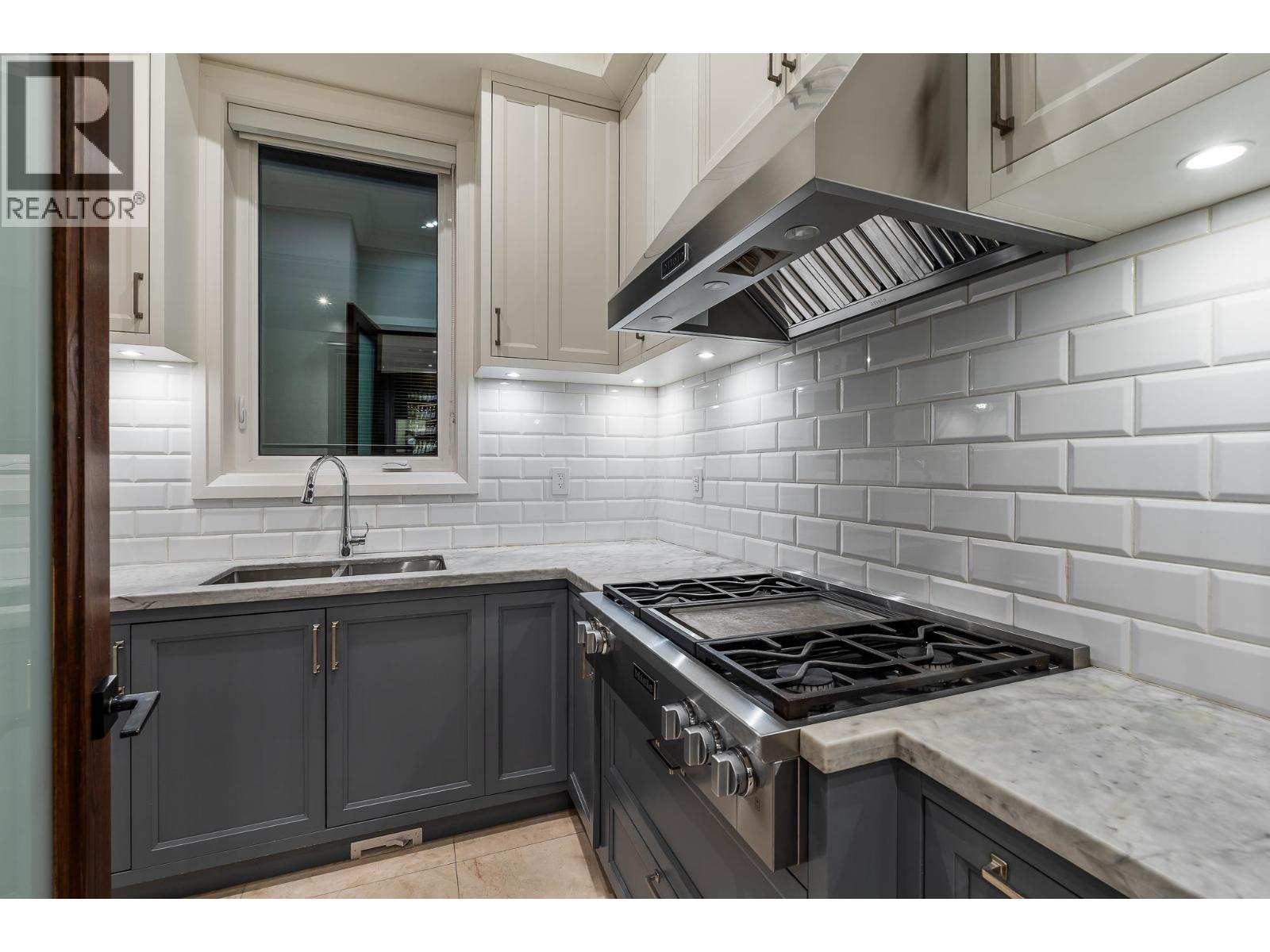 3708 W 35TH AVENUE, Vancouver