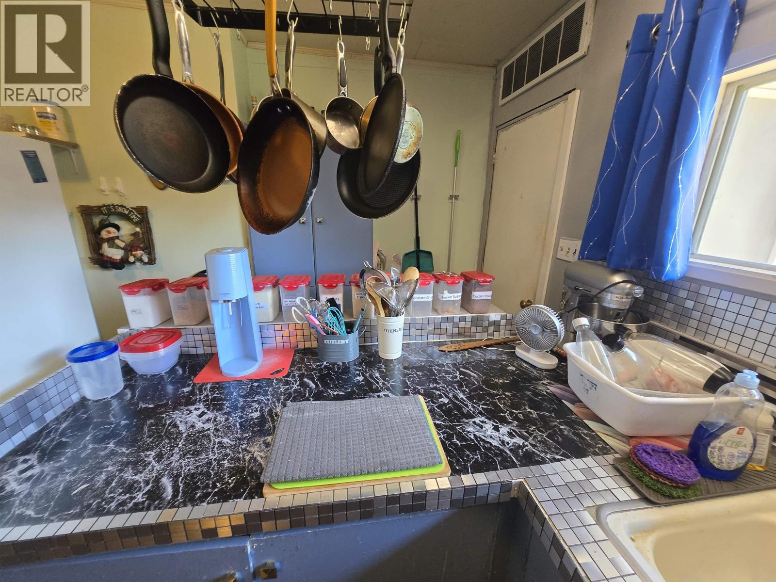 A&B 386 DOHERTY DRIVE, Quesnel