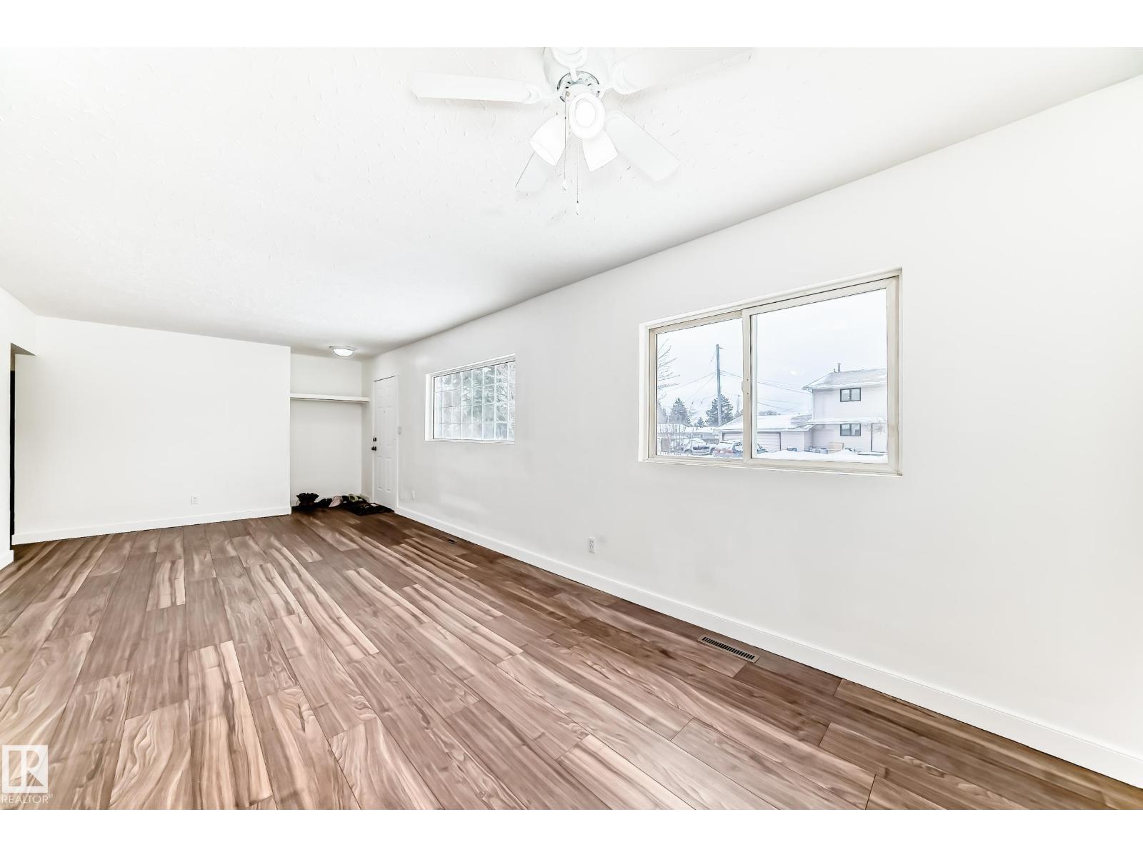 13904 135 AV NW, Edmonton