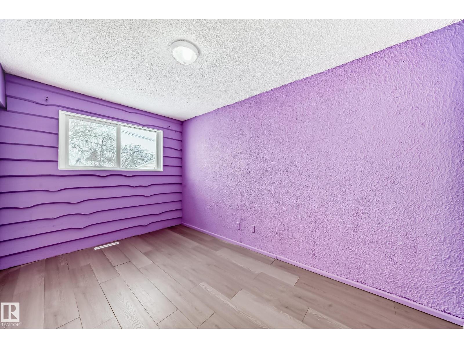 13904 135 AV NW, Edmonton