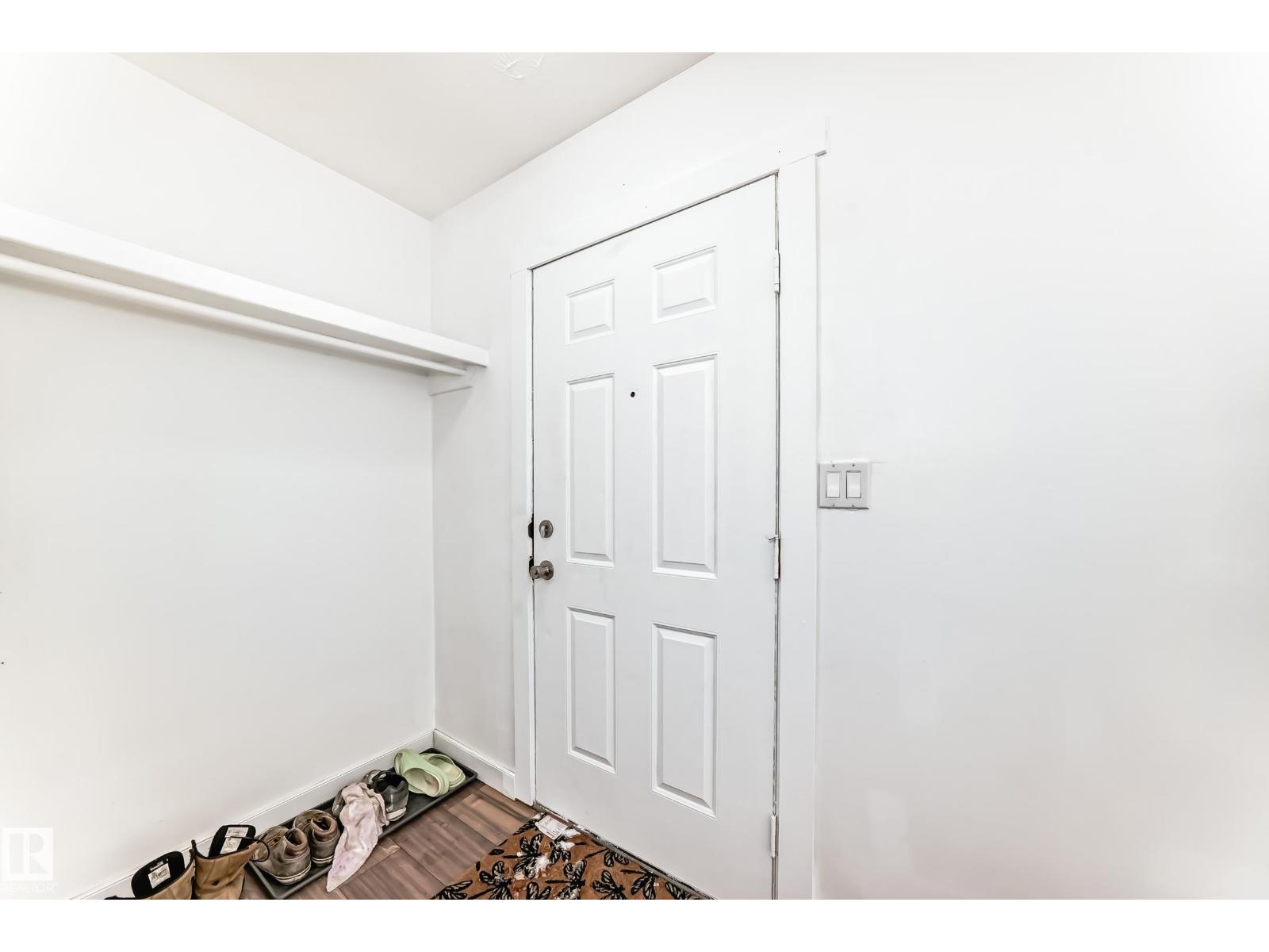 13904 135 AV NW, Edmonton