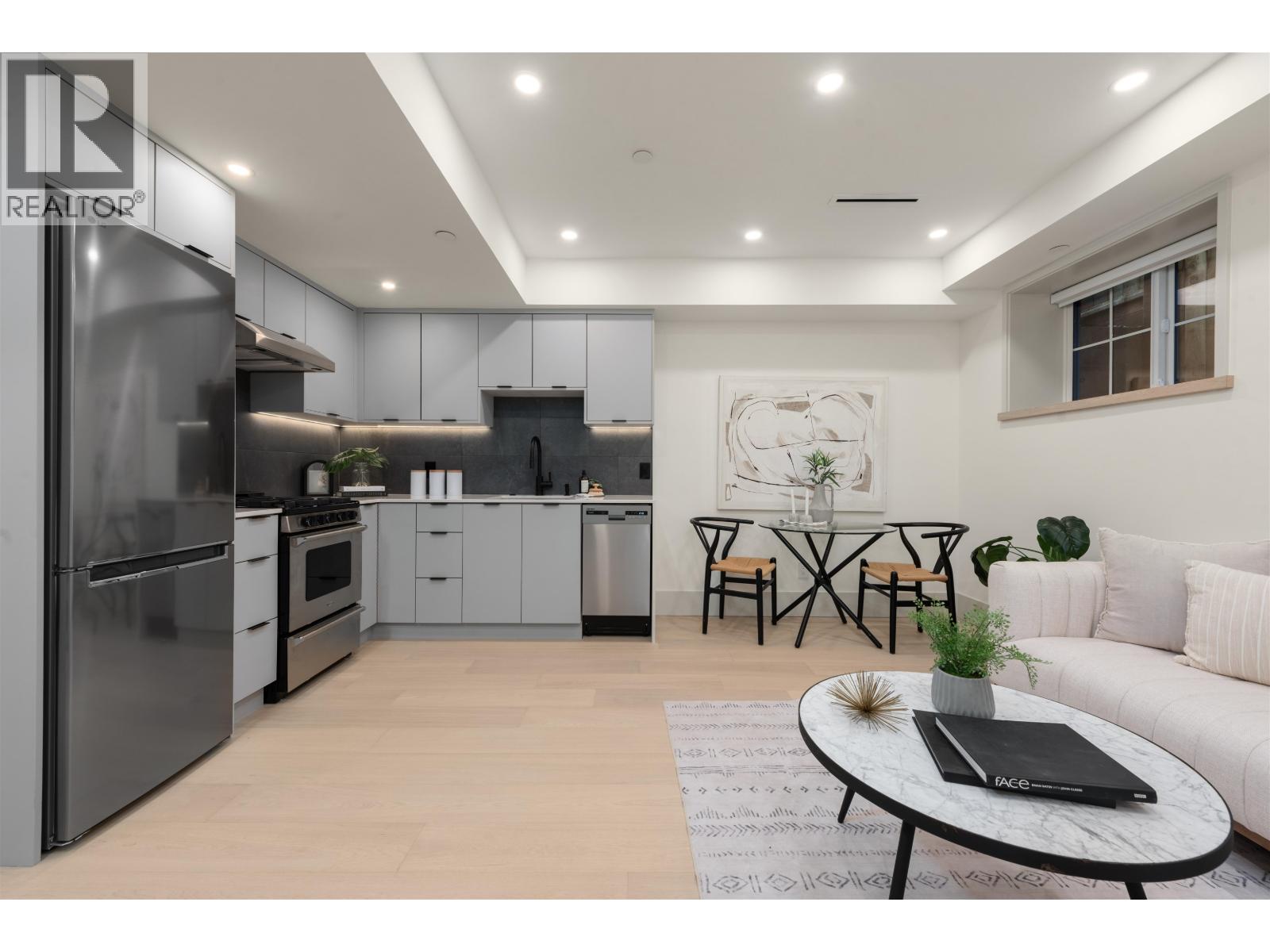 1 365 E 33RD AVENUE, Vancouver