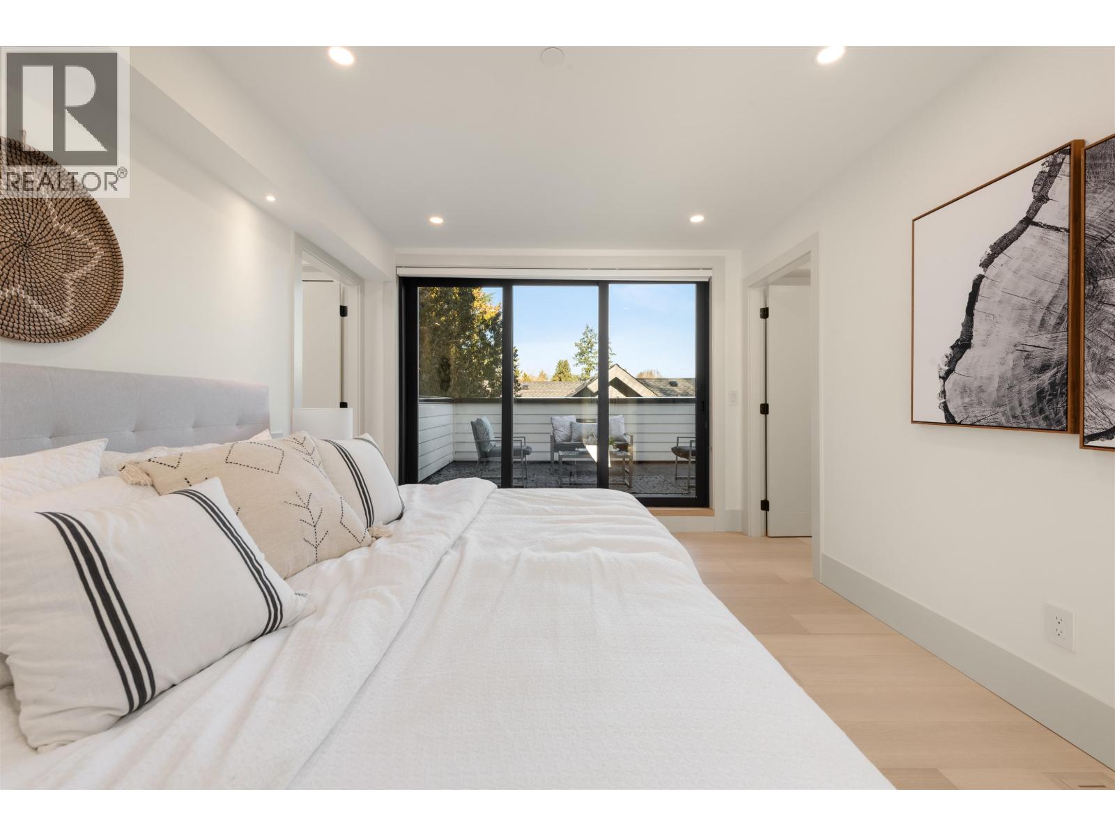 1 365 E 33RD AVENUE, Vancouver