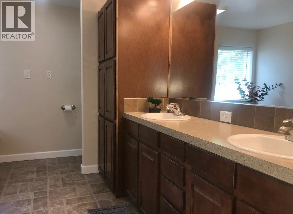  7357 10TH Street, Grand Forks