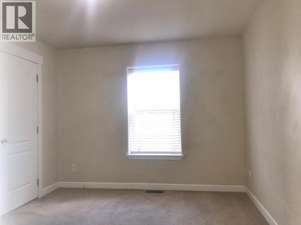  7357 10TH Street, Grand Forks