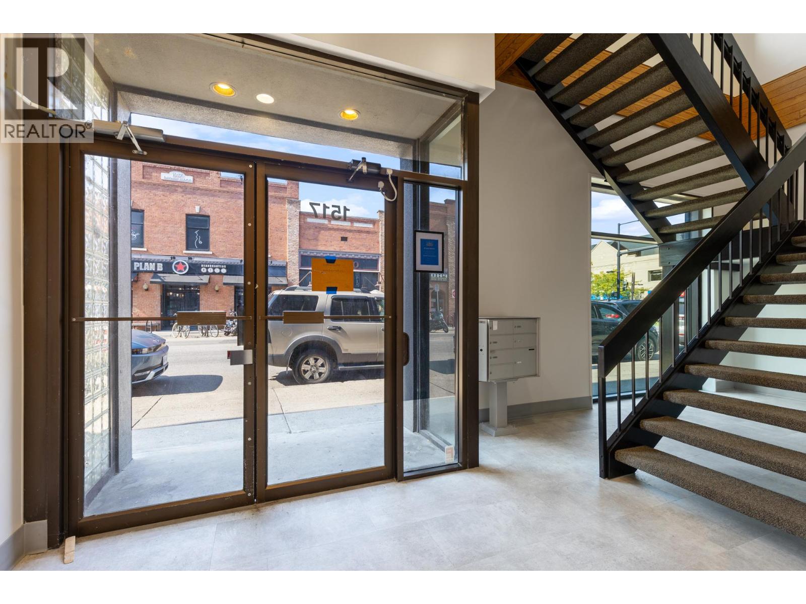 202 1517 Water Street, Kelowna