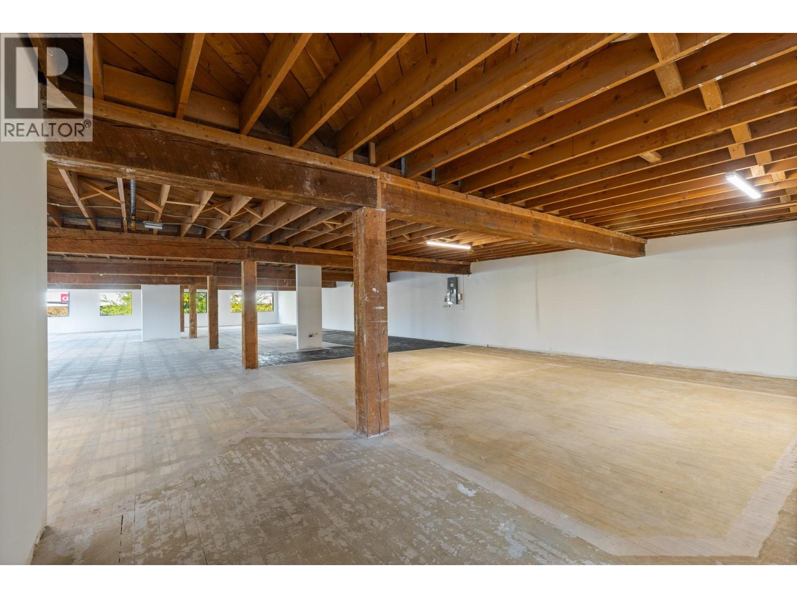 202 1517 Water Street, Kelowna