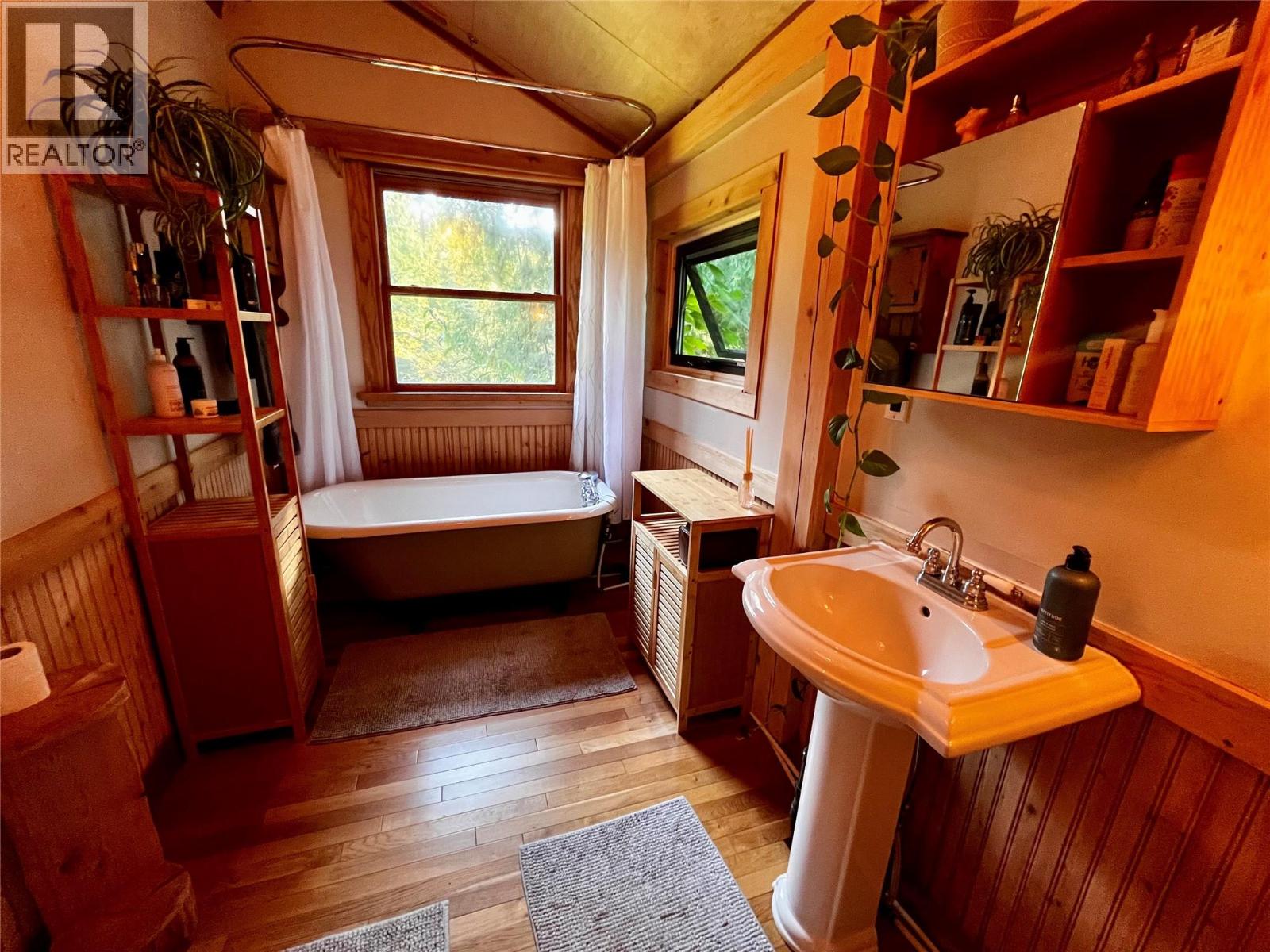 785 Beech Road, Nakusp