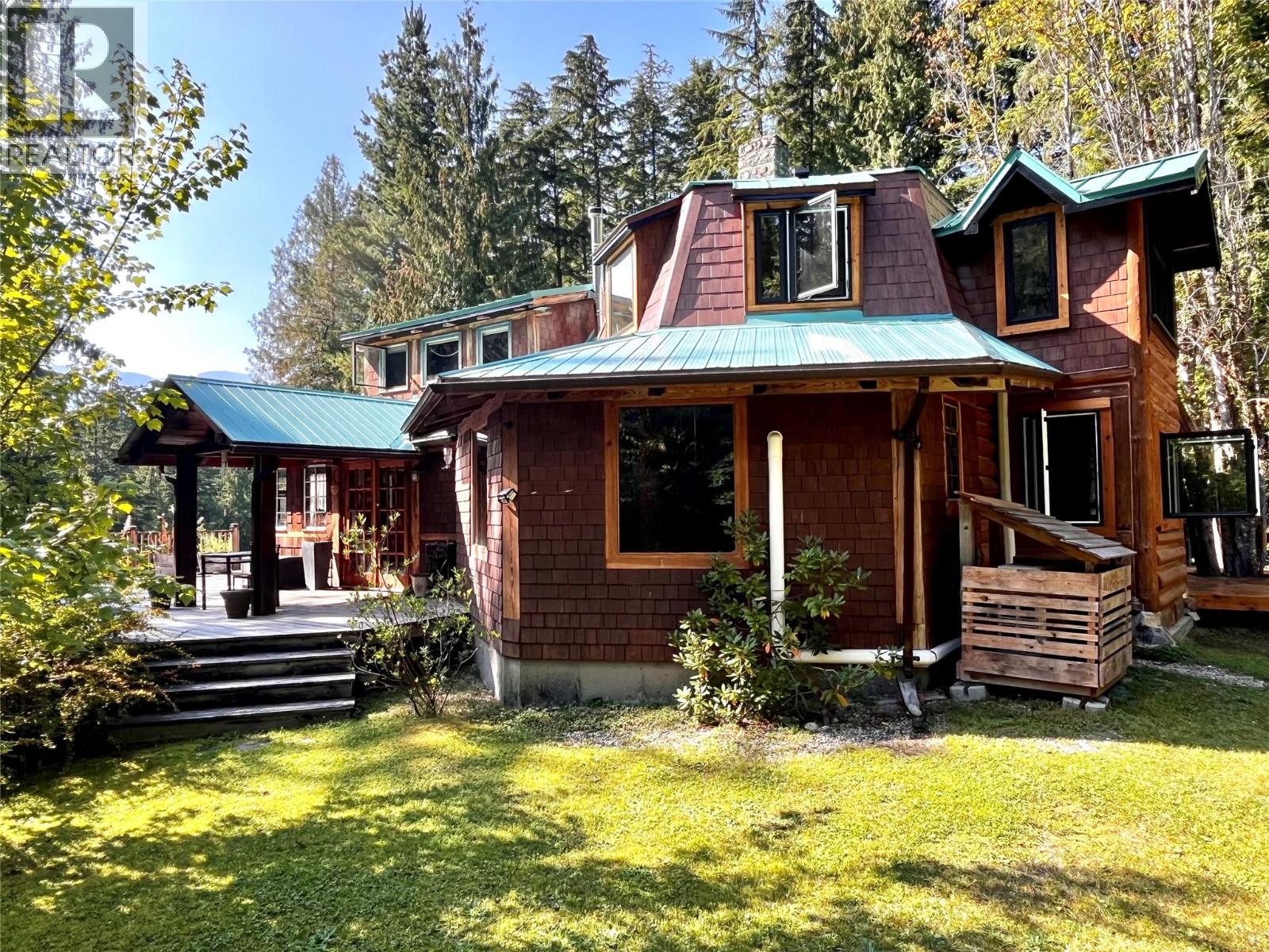 785 Beech Road, Nakusp