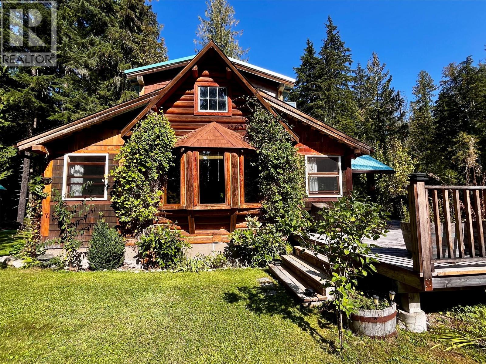 785 Beech Road, Nakusp