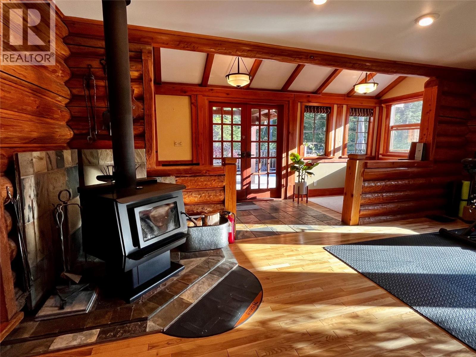 785 Beech Road, Nakusp