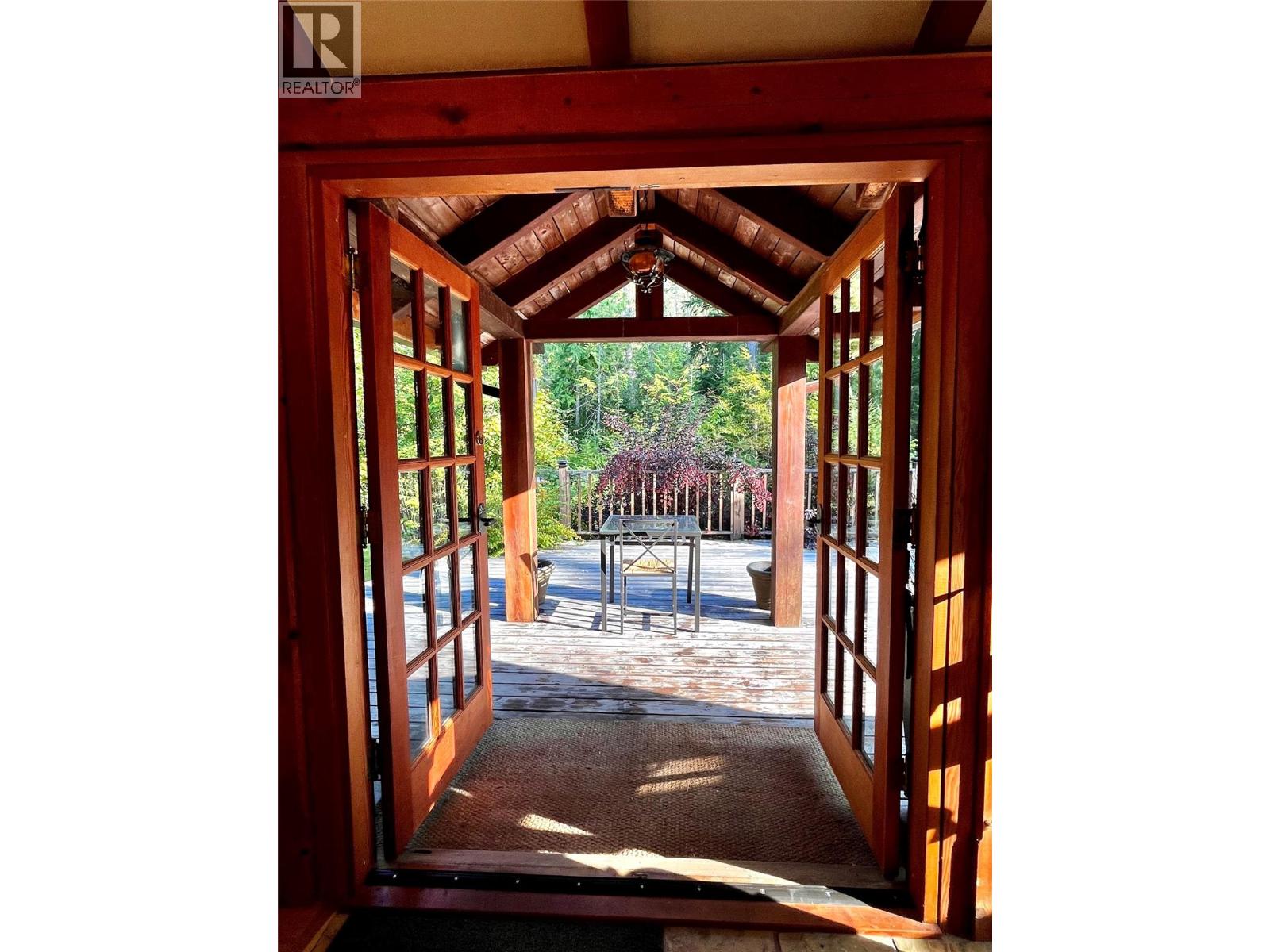 785 Beech Road, Nakusp