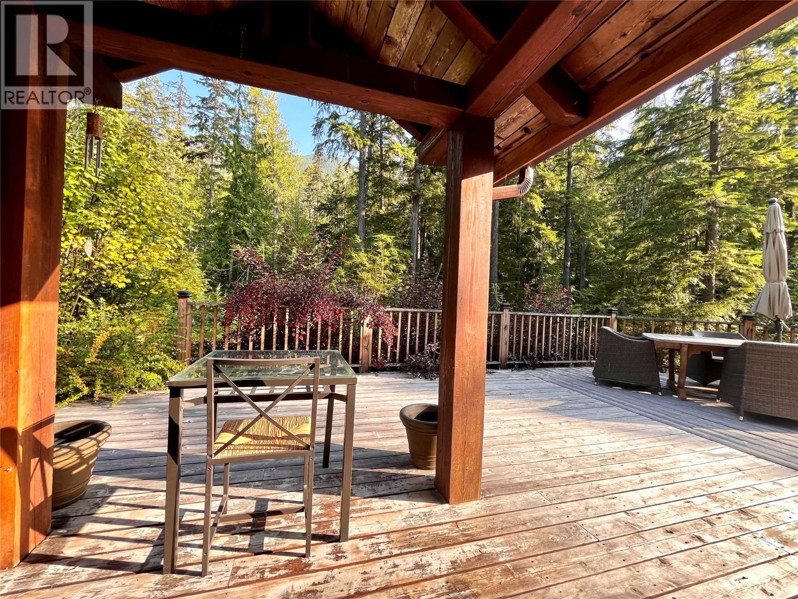 785 Beech Road, Nakusp