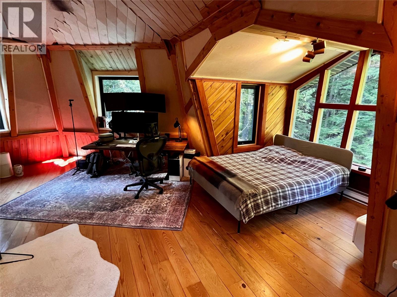 785 Beech Road, Nakusp