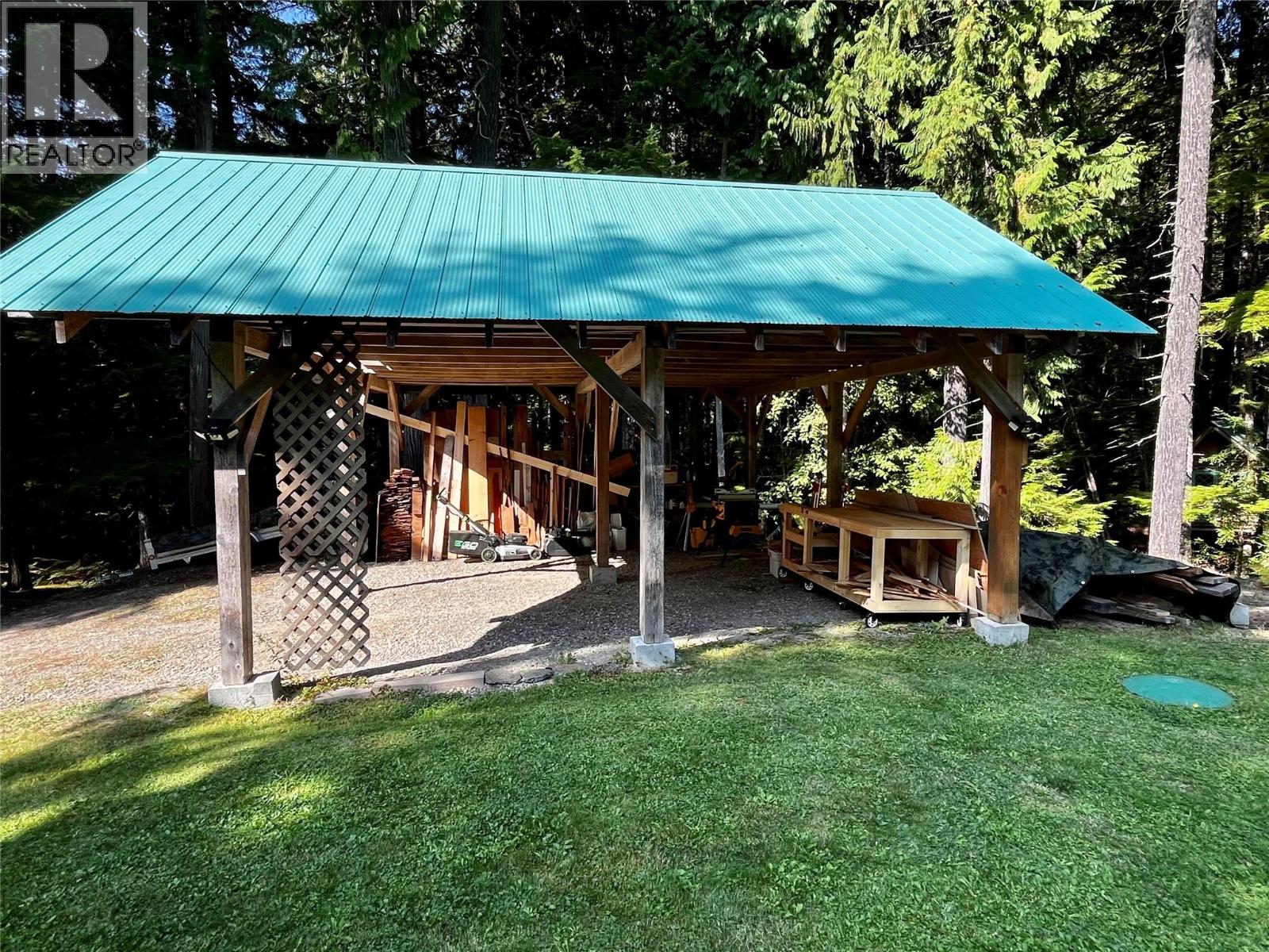 785 Beech Road, Nakusp
