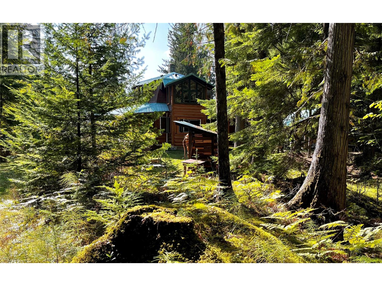 785 Beech Road, Nakusp