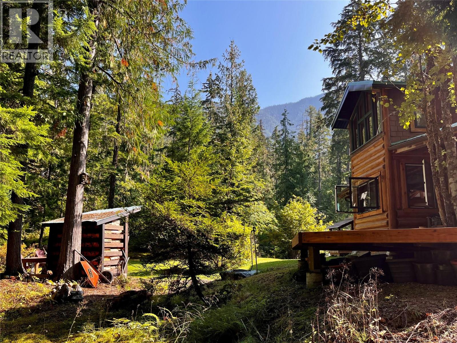 785 Beech Road, Nakusp