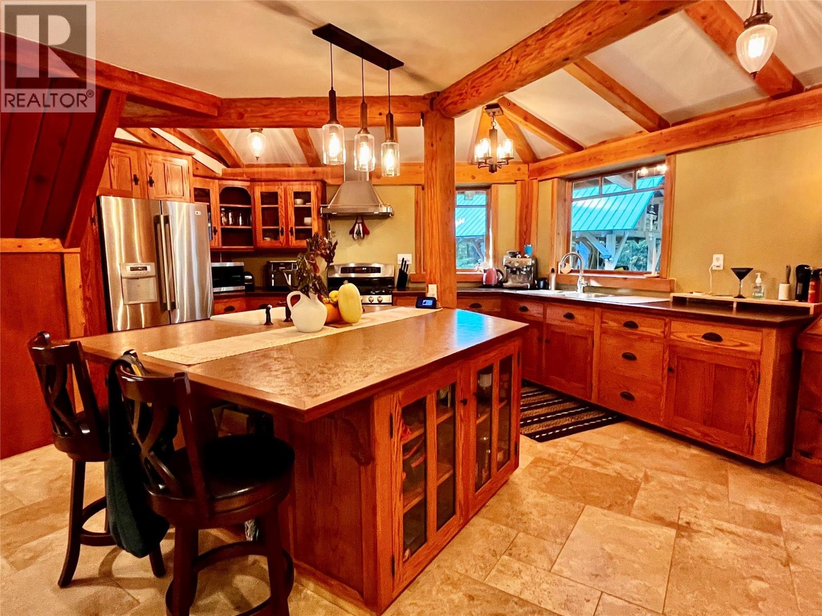 785 Beech Road, Nakusp