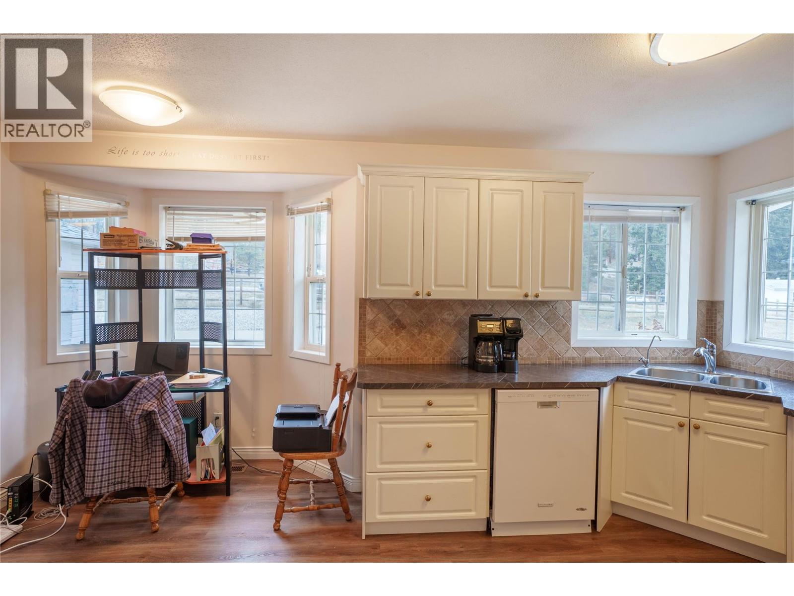 80 Fish Lake Road, Summerland