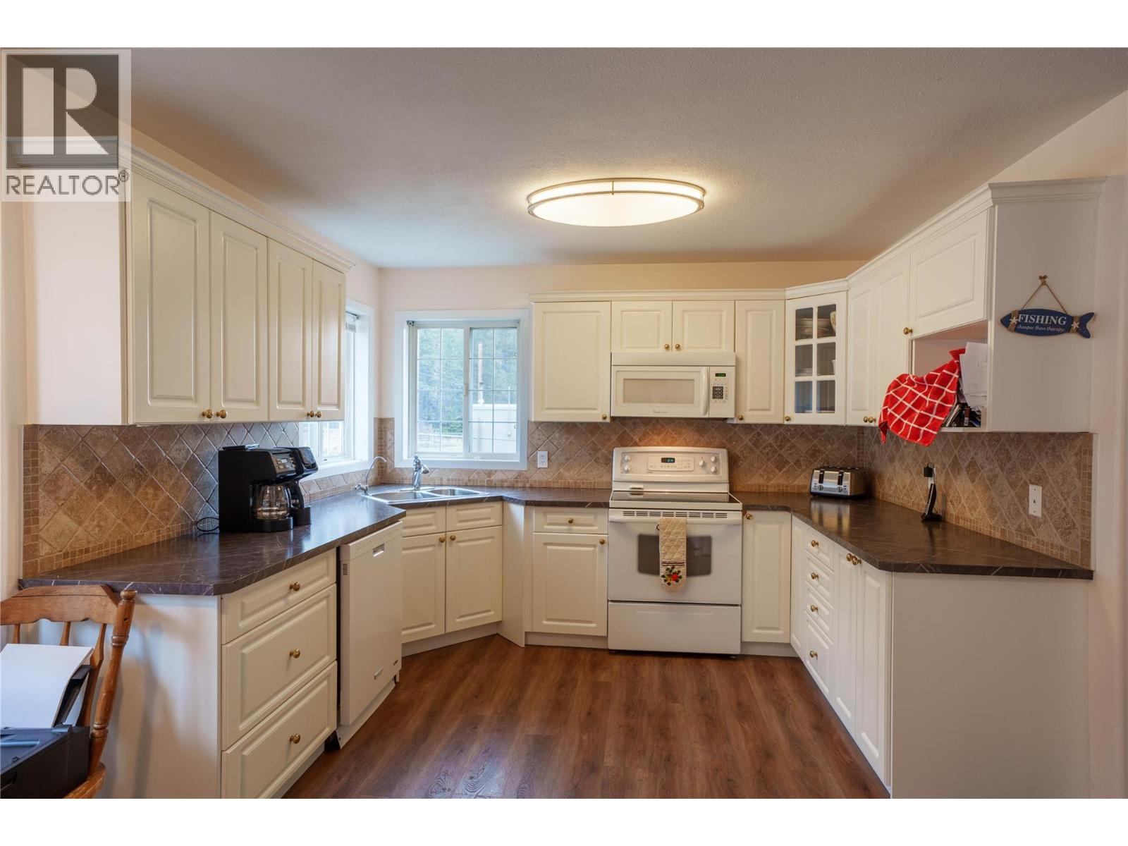 80 Fish Lake Road, Summerland