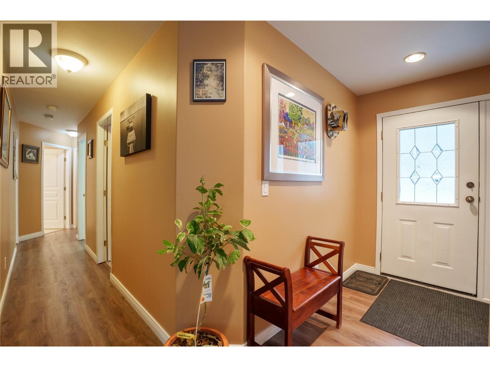 80 Fish Lake Road, Summerland