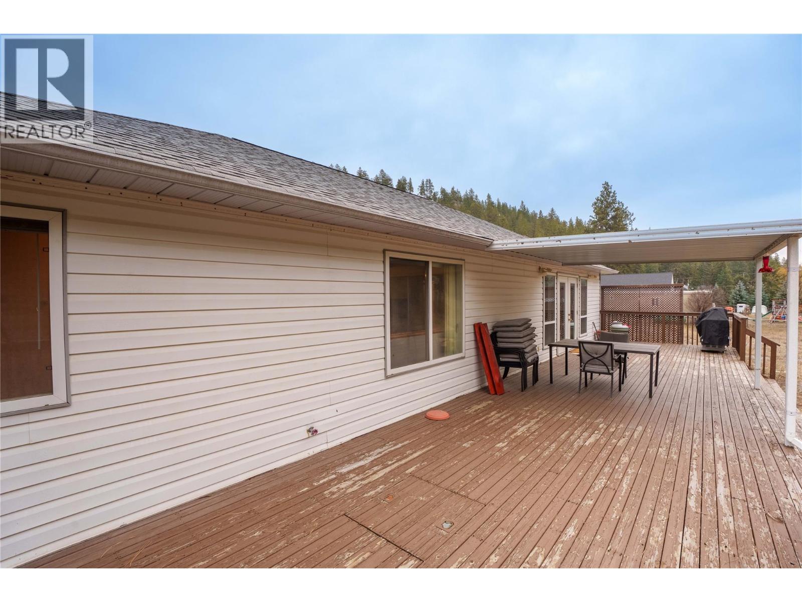 80 Fish Lake Road, Summerland