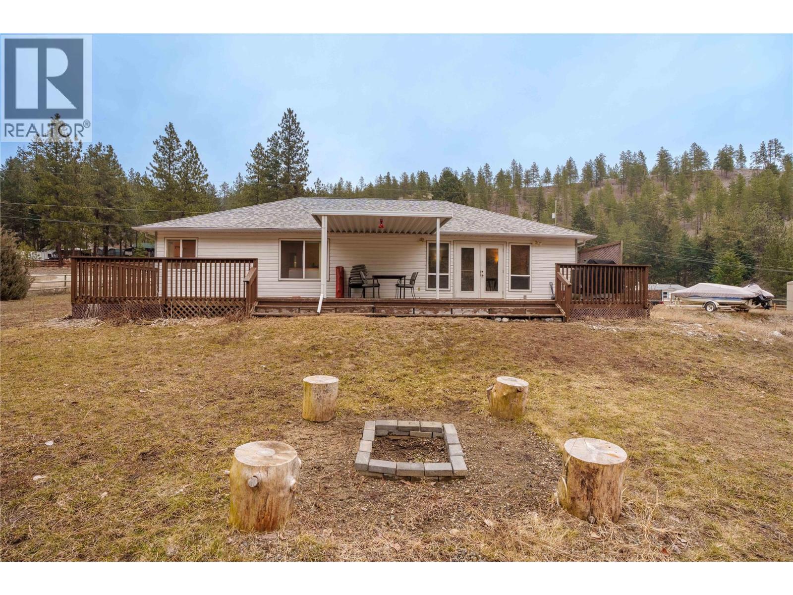 80 Fish Lake Road, Summerland