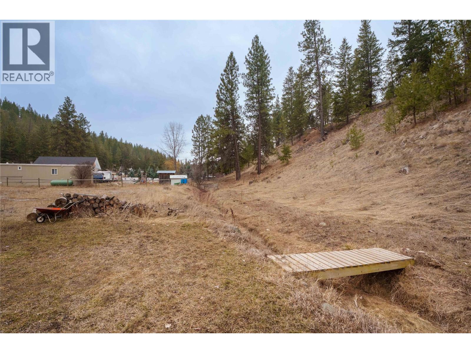 80 Fish Lake Road, Summerland