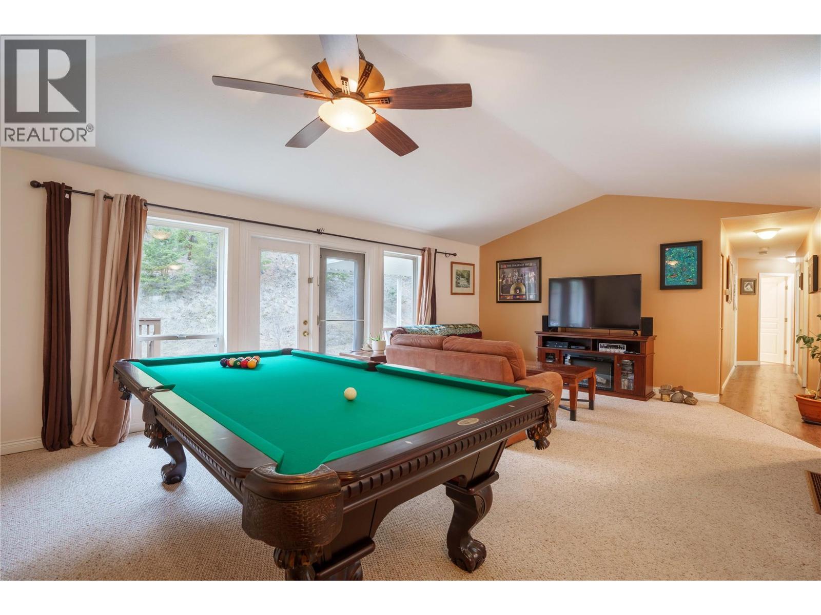 80 Fish Lake Road, Summerland