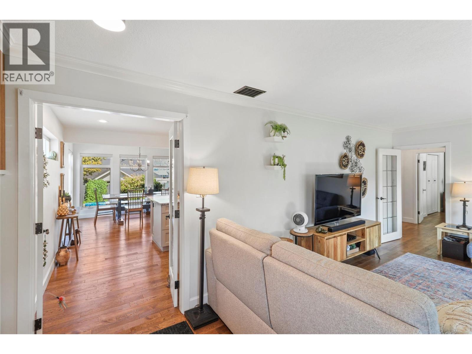  1060 Pleasant Street, Kamloops