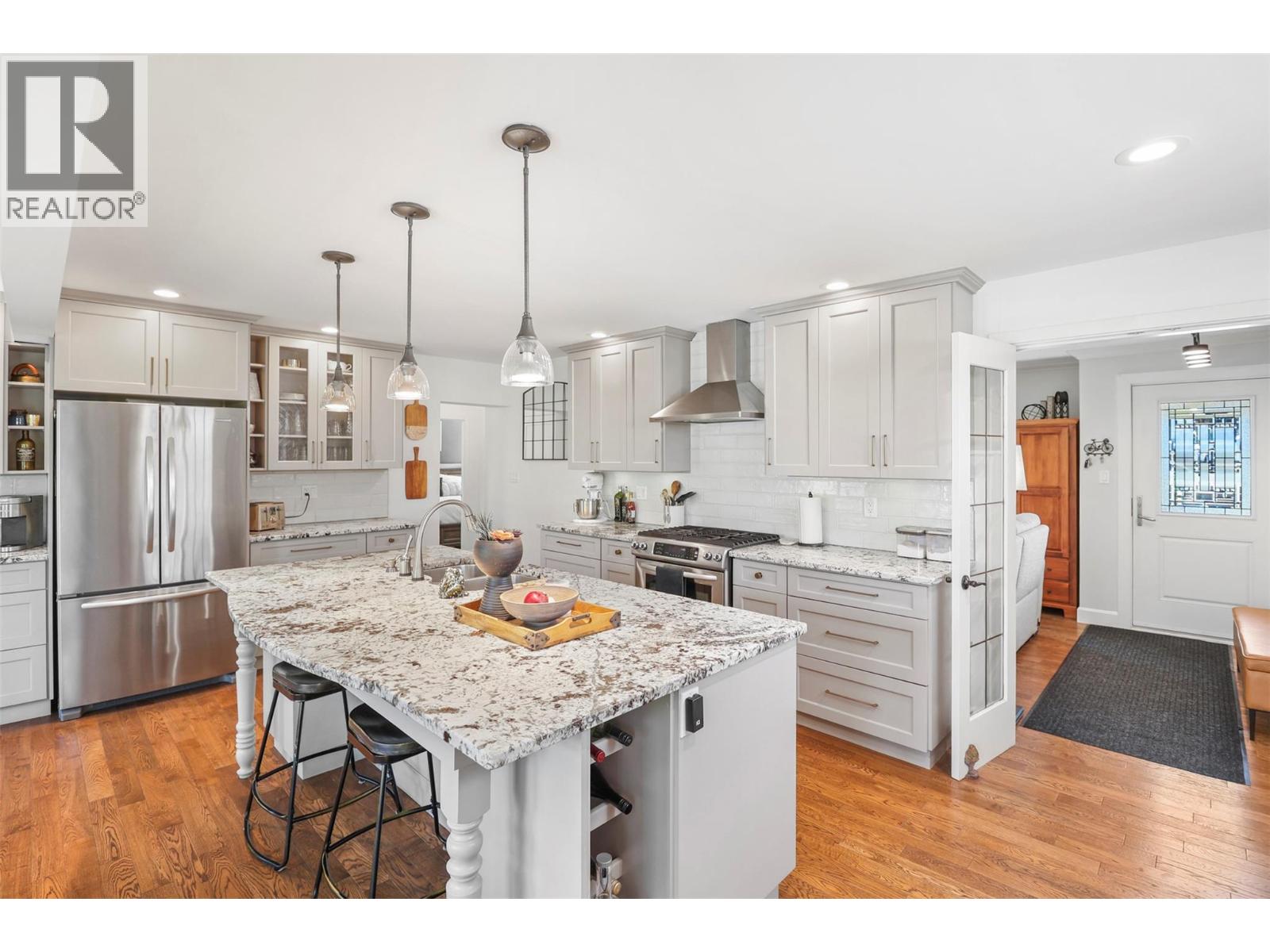  1060 Pleasant Street, Kamloops