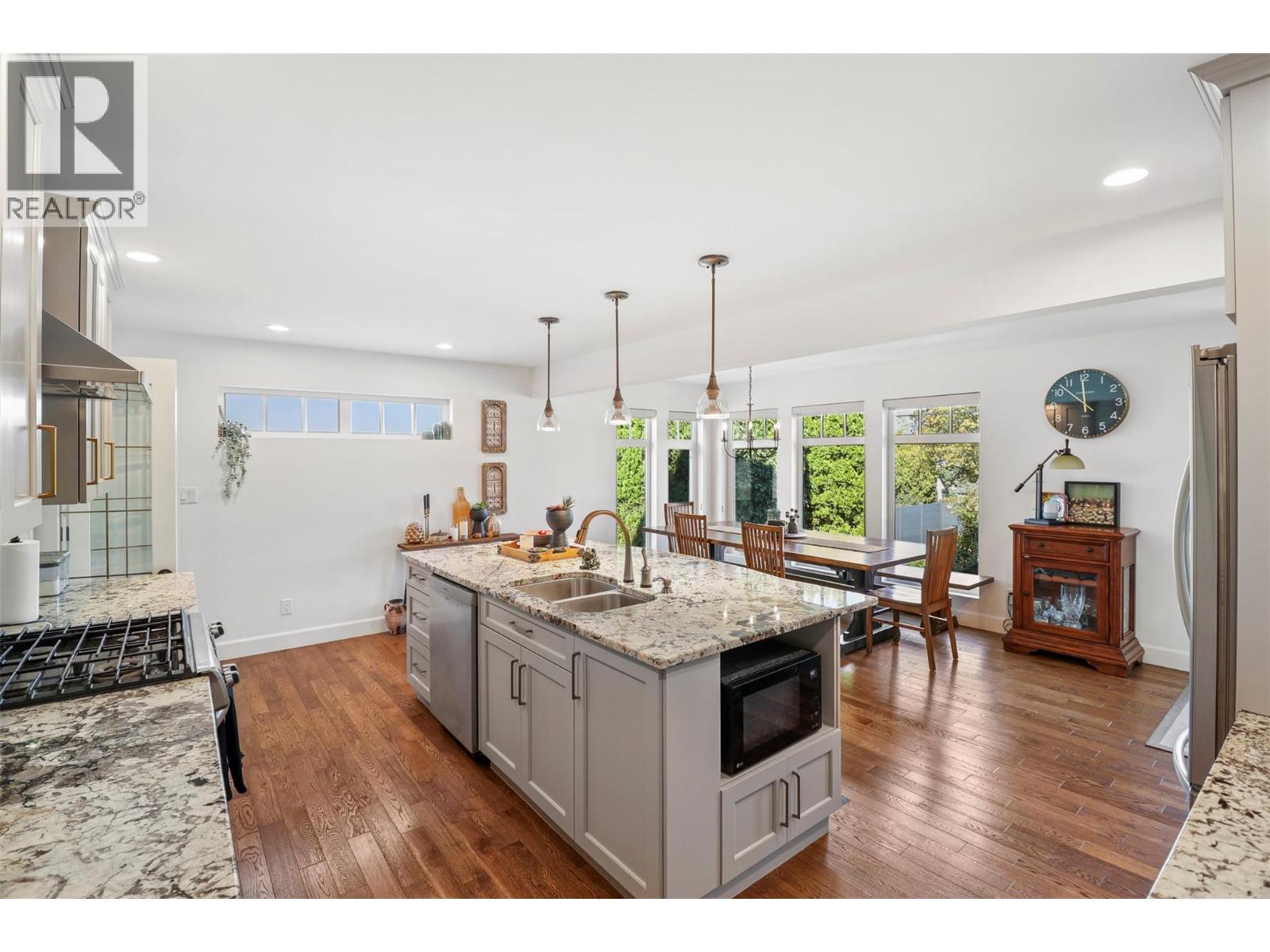  1060 Pleasant Street, Kamloops