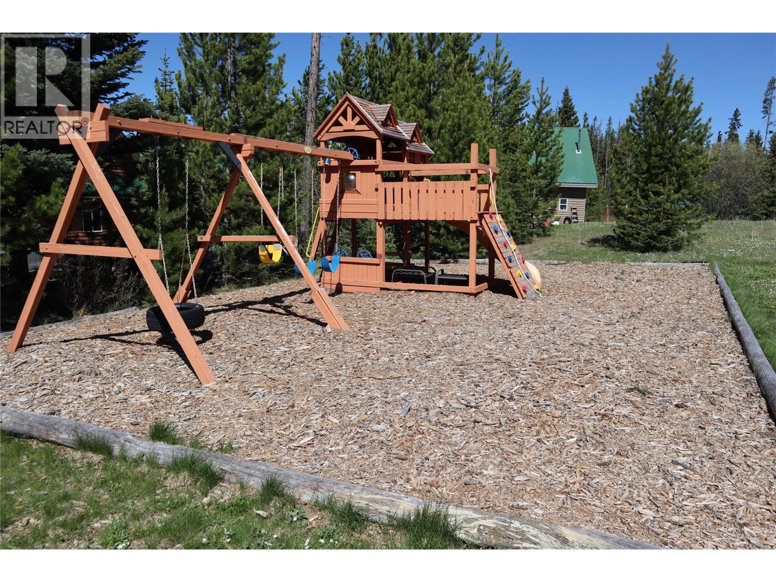 Cabin #20 Hatheume Lake Resort Lot# 5835, Peachland
